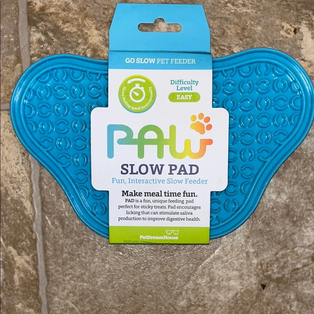 NWT Blue Slow Feeder Pad for Small Pets